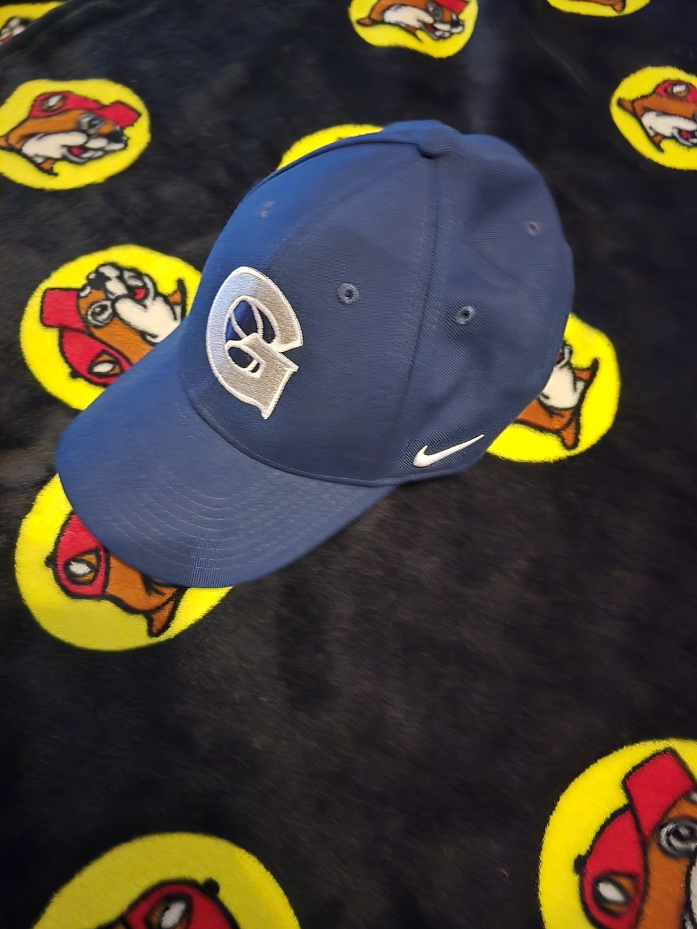 Nike Navy Blue Curved-Brim Cap with Embroidered Front Logo